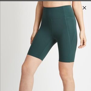 Girlfriend Collective High Rise Bike short Sz S